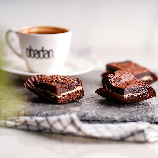 Beyaz çikolatalı brownie
